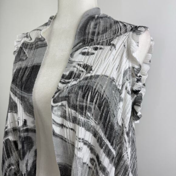 Alberto Makali Black White Sweater Open Front Vest Small Ruffle Knit Lightweight - Picture 3 of 13